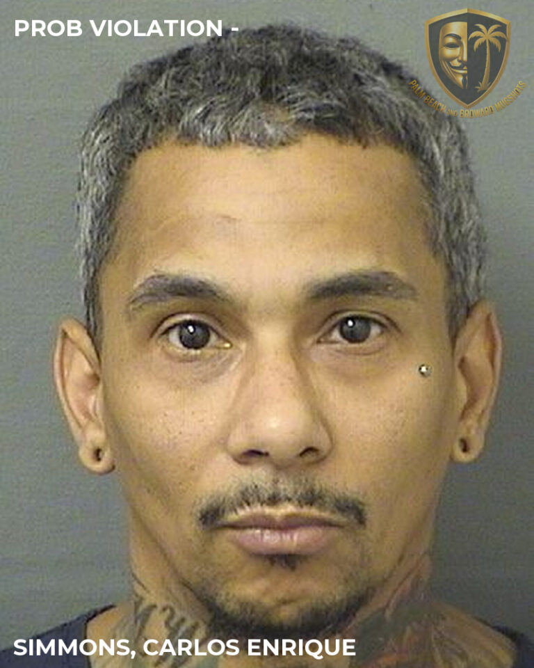 Simmons, Carlos Enrique